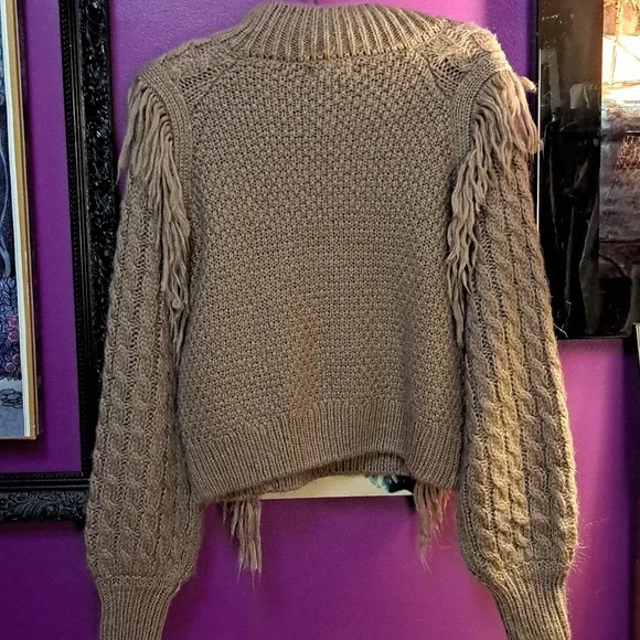 Altered State Brown Cable Knit Fringe Sweater. Size Small - Picture 4 of 8